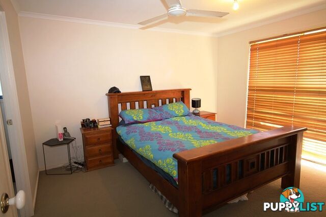 5 Decker Place SOUTHSIDE QLD 4570