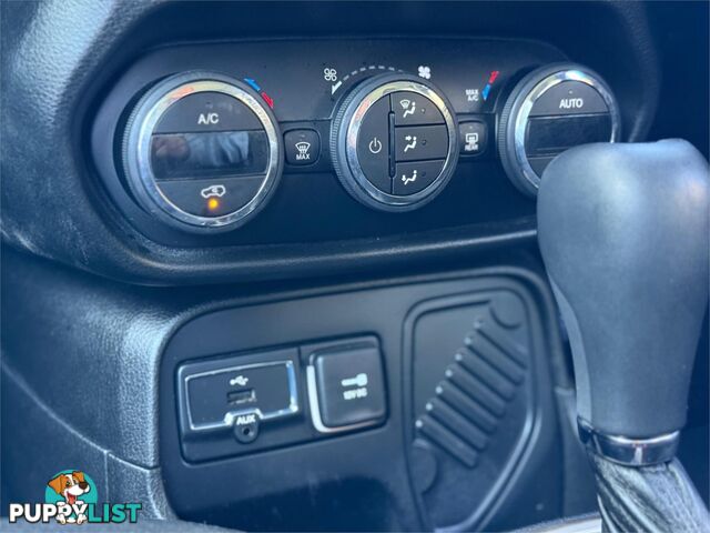 2015 JEEP RENEGADE LONGITUDE BUMY16 HATCHBACK