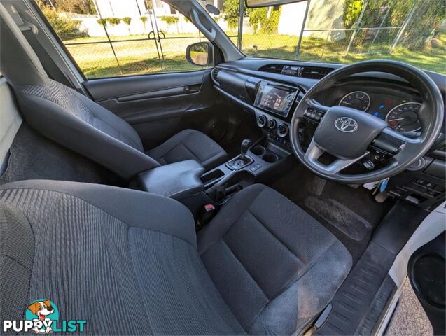2017 TOYOTA HILUX SR GUN126R CAB CHASSIS