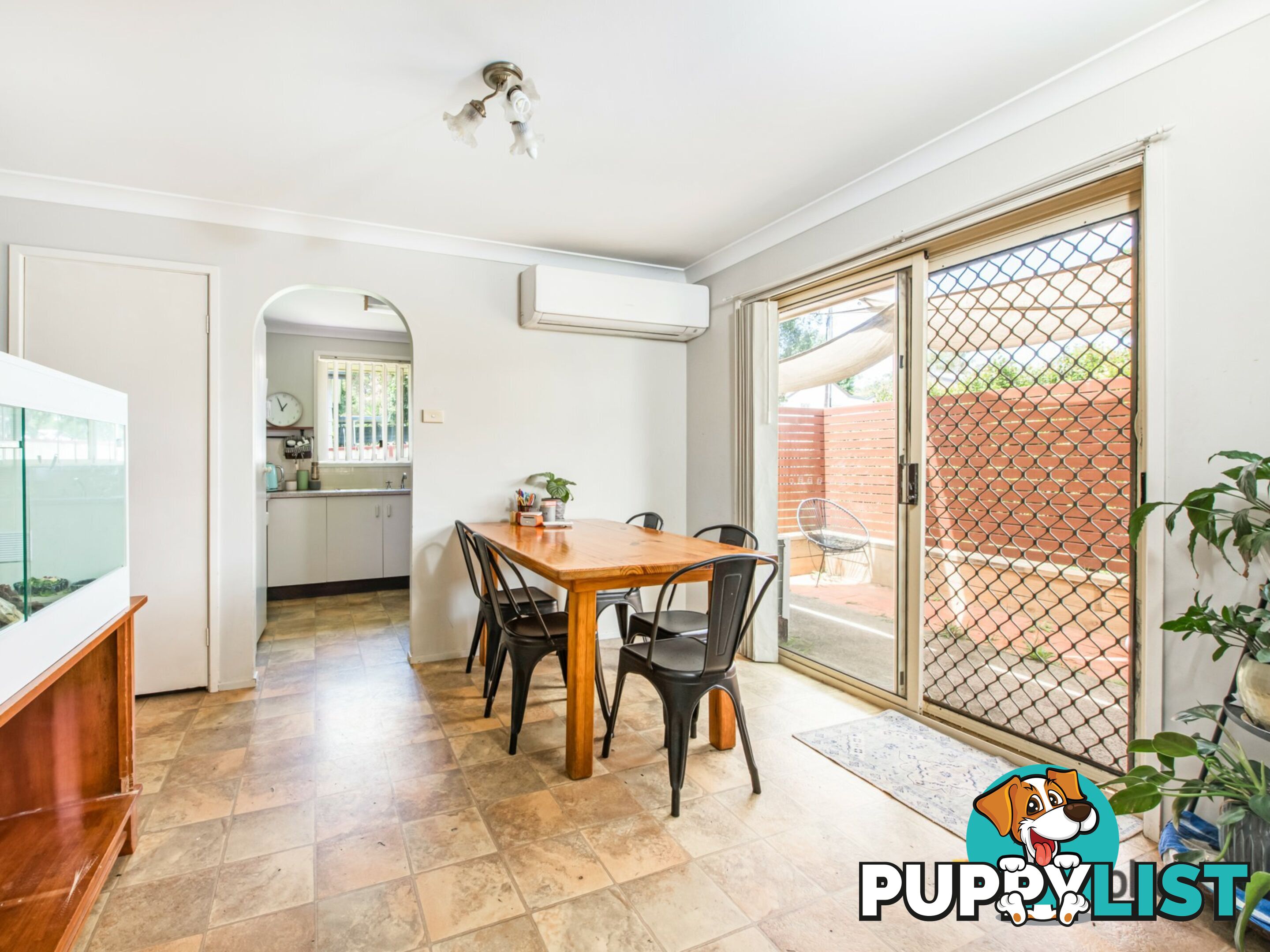 11 Darlingup Road WYEE NSW 2259