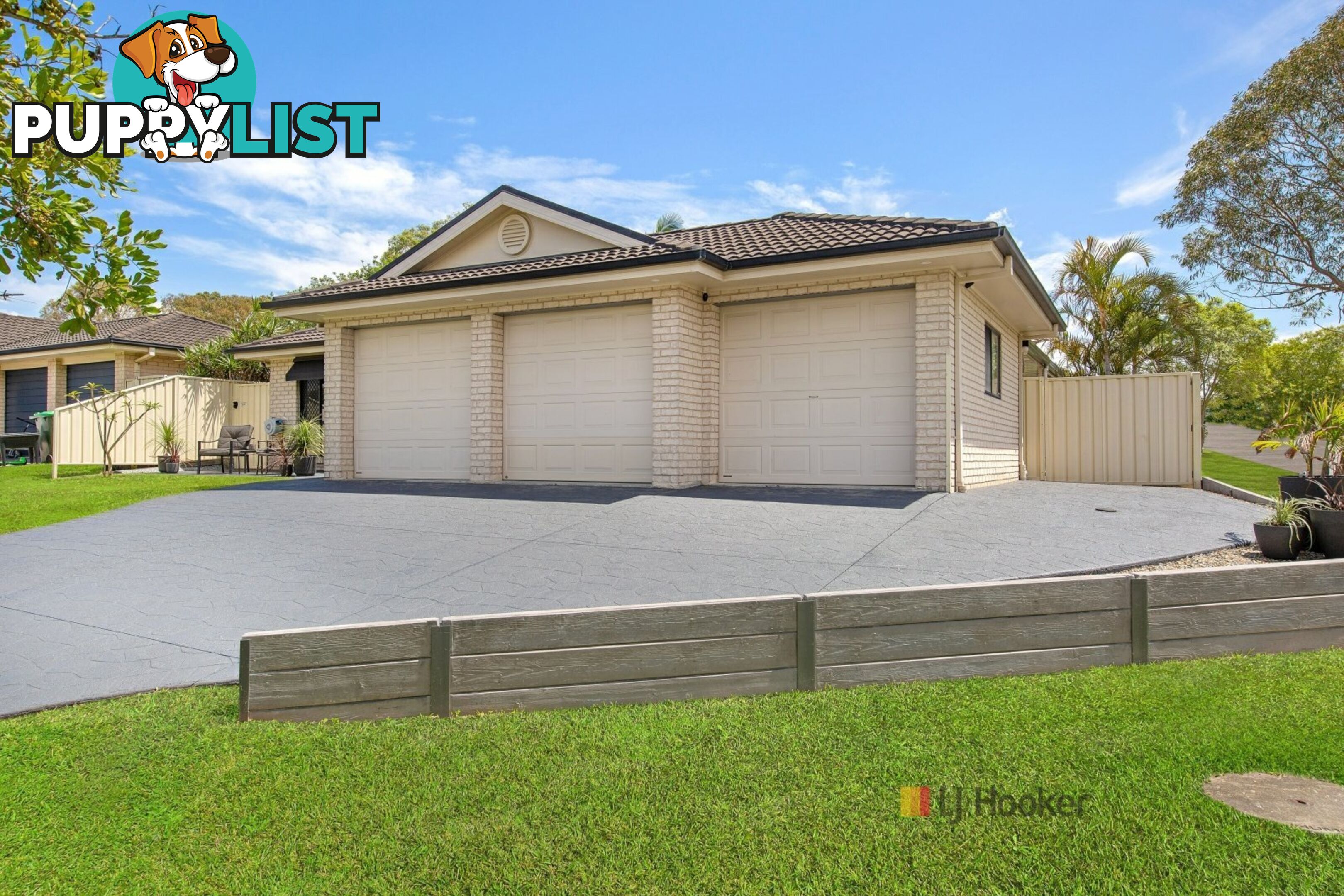 22 Landhaven Avenue BLUE HAVEN NSW 2262