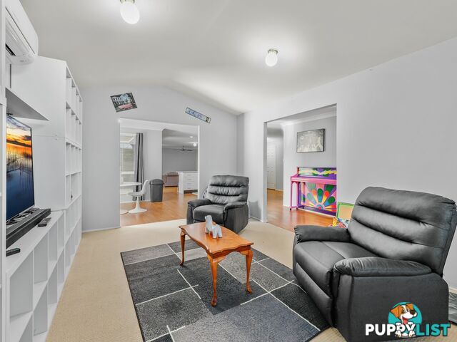 17 Sterling Way HAMLYN TERRACE NSW 2259