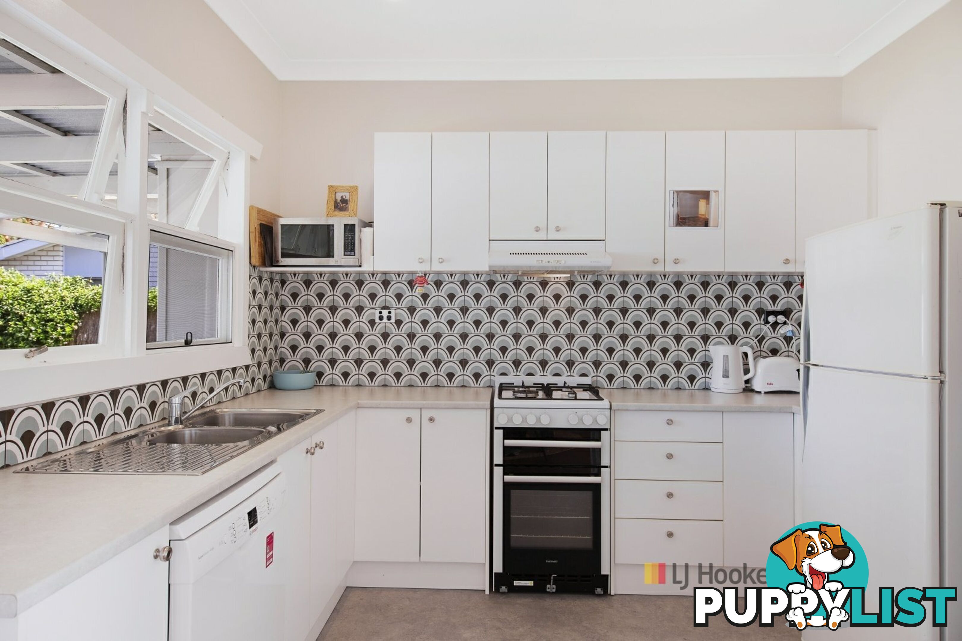 6 Huene Avenue HALEKULANI NSW 2262