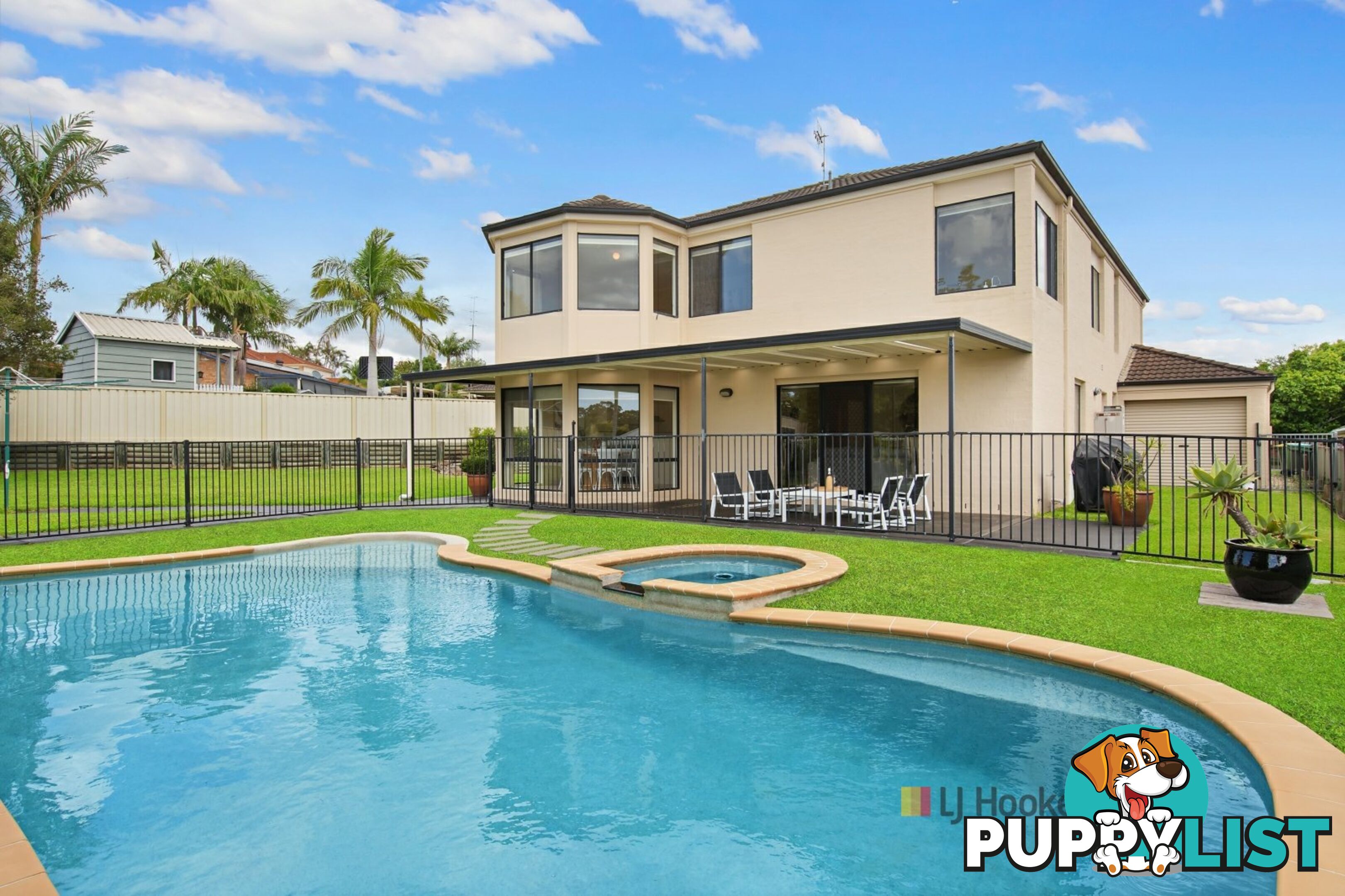 8 Swindon Close LAKE HAVEN NSW 2263