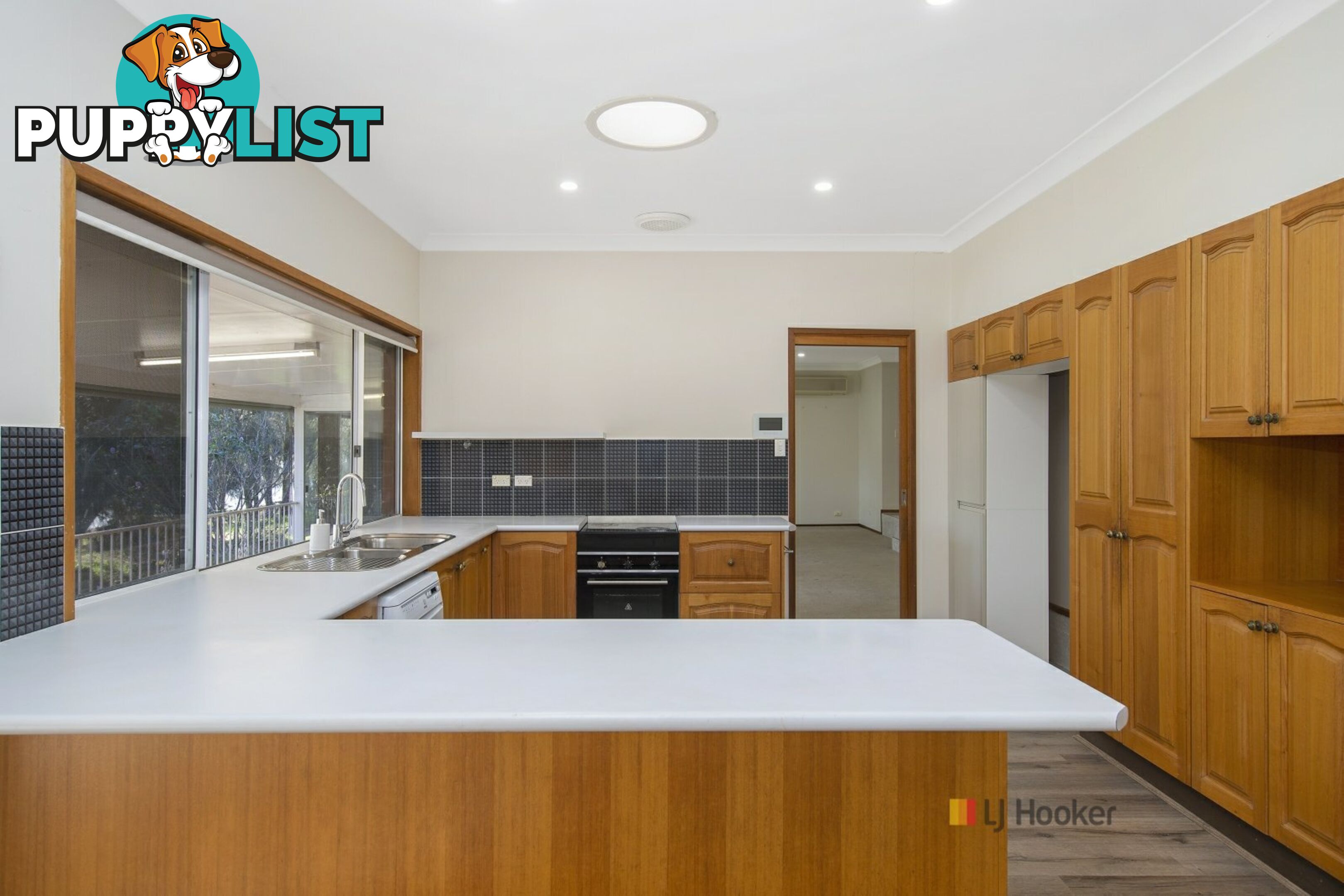 3 Eliot Street MANNERING PARK NSW 2259