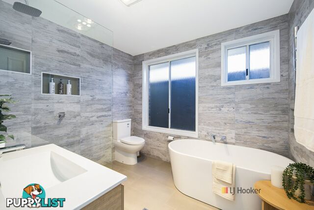 12 Lake Street WYEE POINT NSW 2259