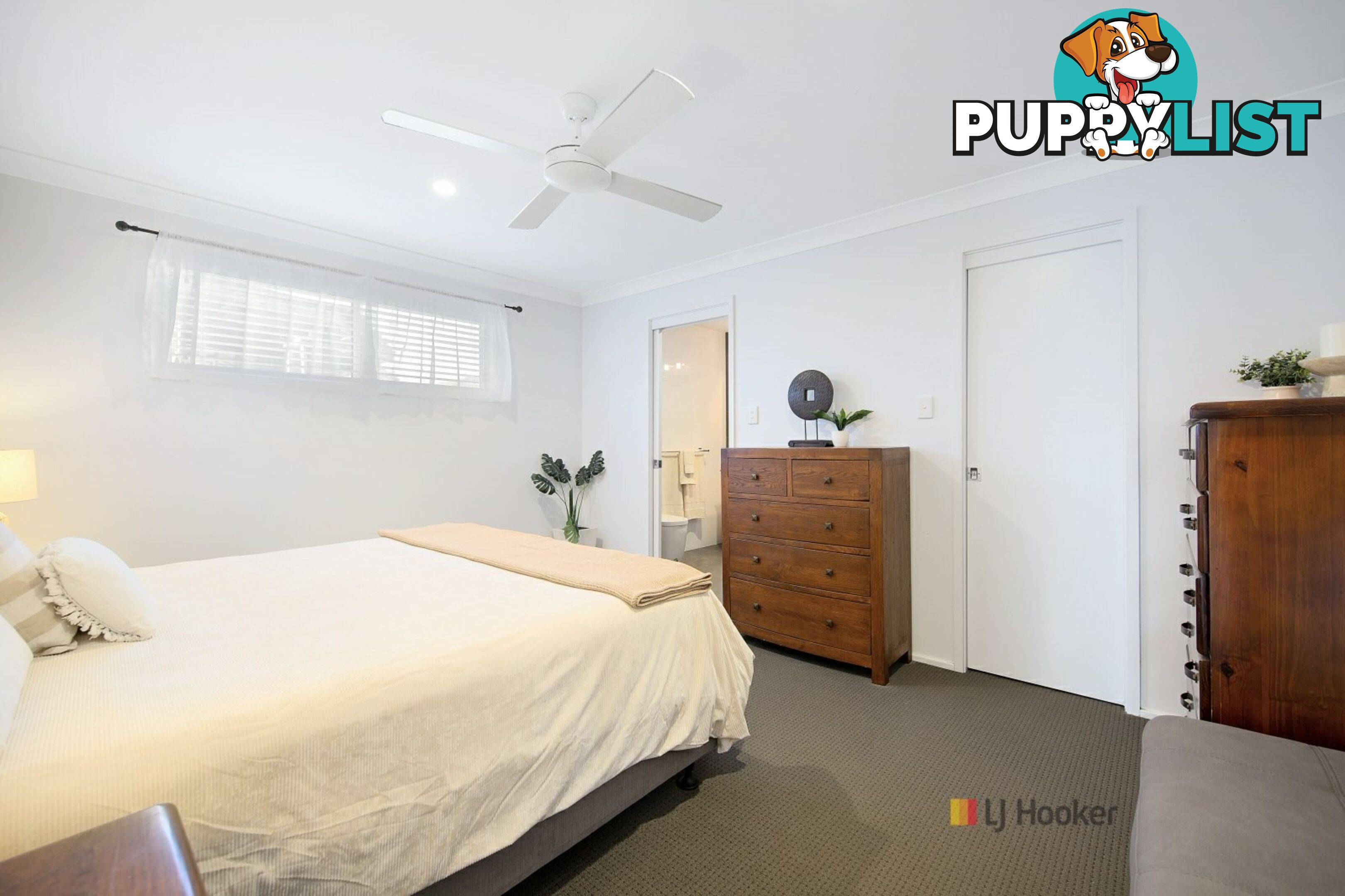 12 Lake Street WYEE POINT NSW 2259