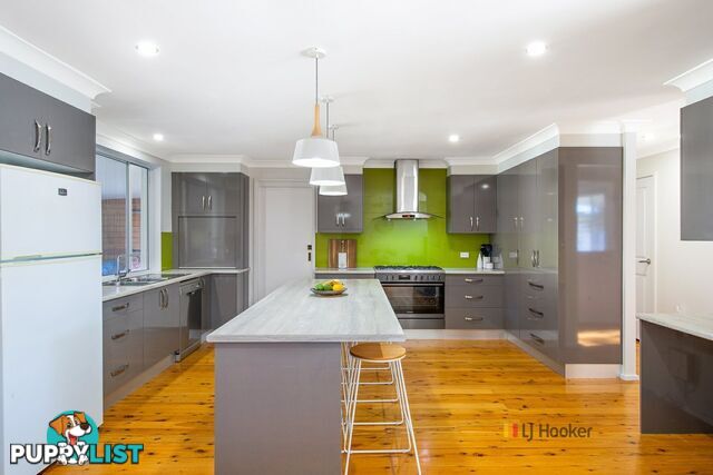 12 Lake Street WYEE POINT NSW 2259