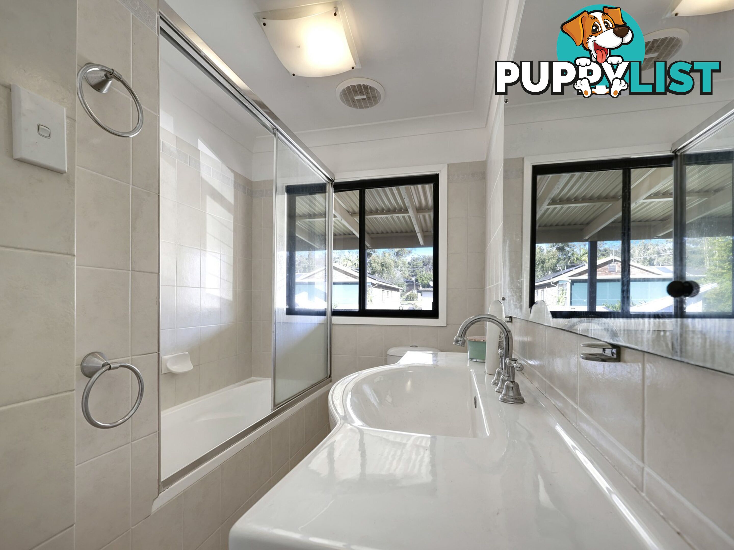 41 Warrina Avenue SUMMERLAND POINT NSW 2259