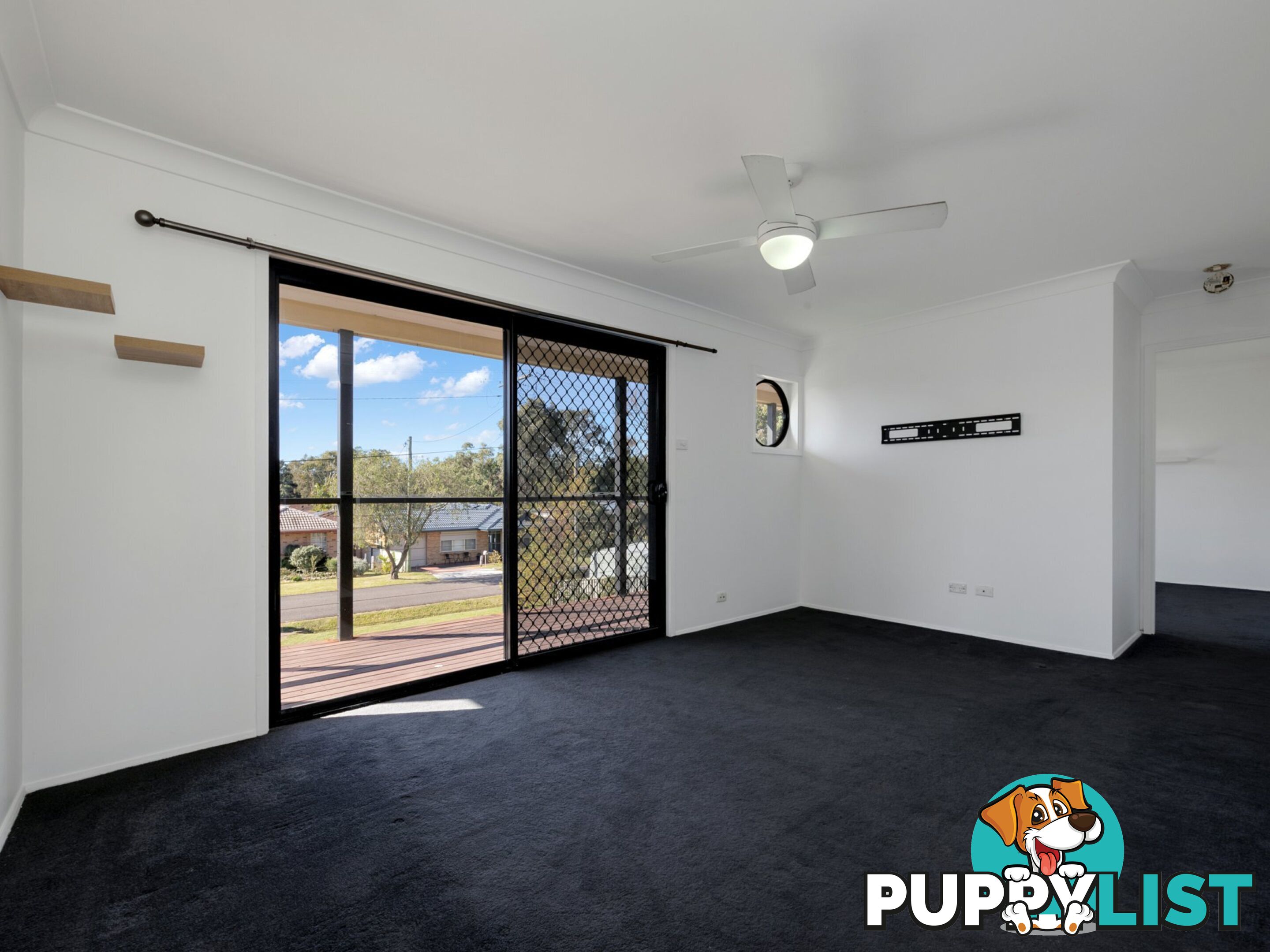 41 Warrina Avenue SUMMERLAND POINT NSW 2259