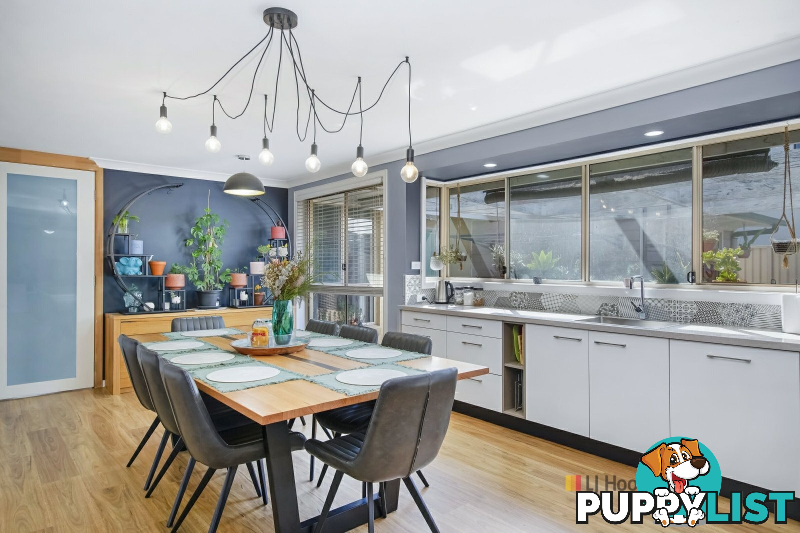 25 Elizabeth Bay Drive LAKE MUNMORAH NSW 2259