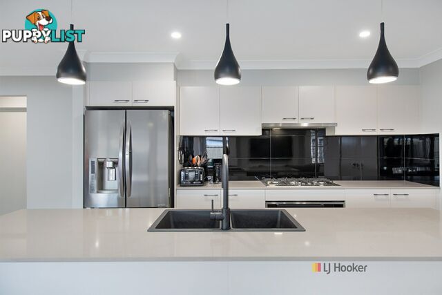 11 Pateman Place WYEE NSW 2259