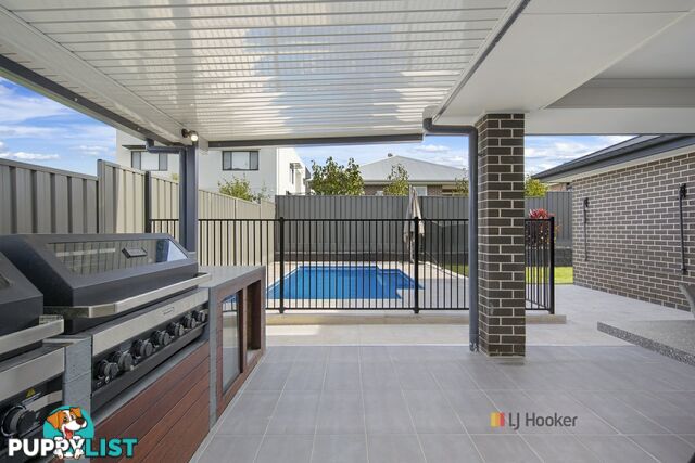11 Pateman Place WYEE NSW 2259