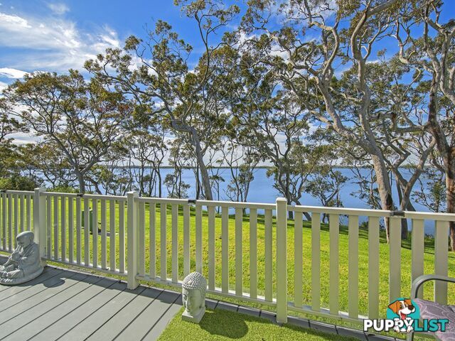 13/2 Macleay Drive HALEKULANI NSW 2262