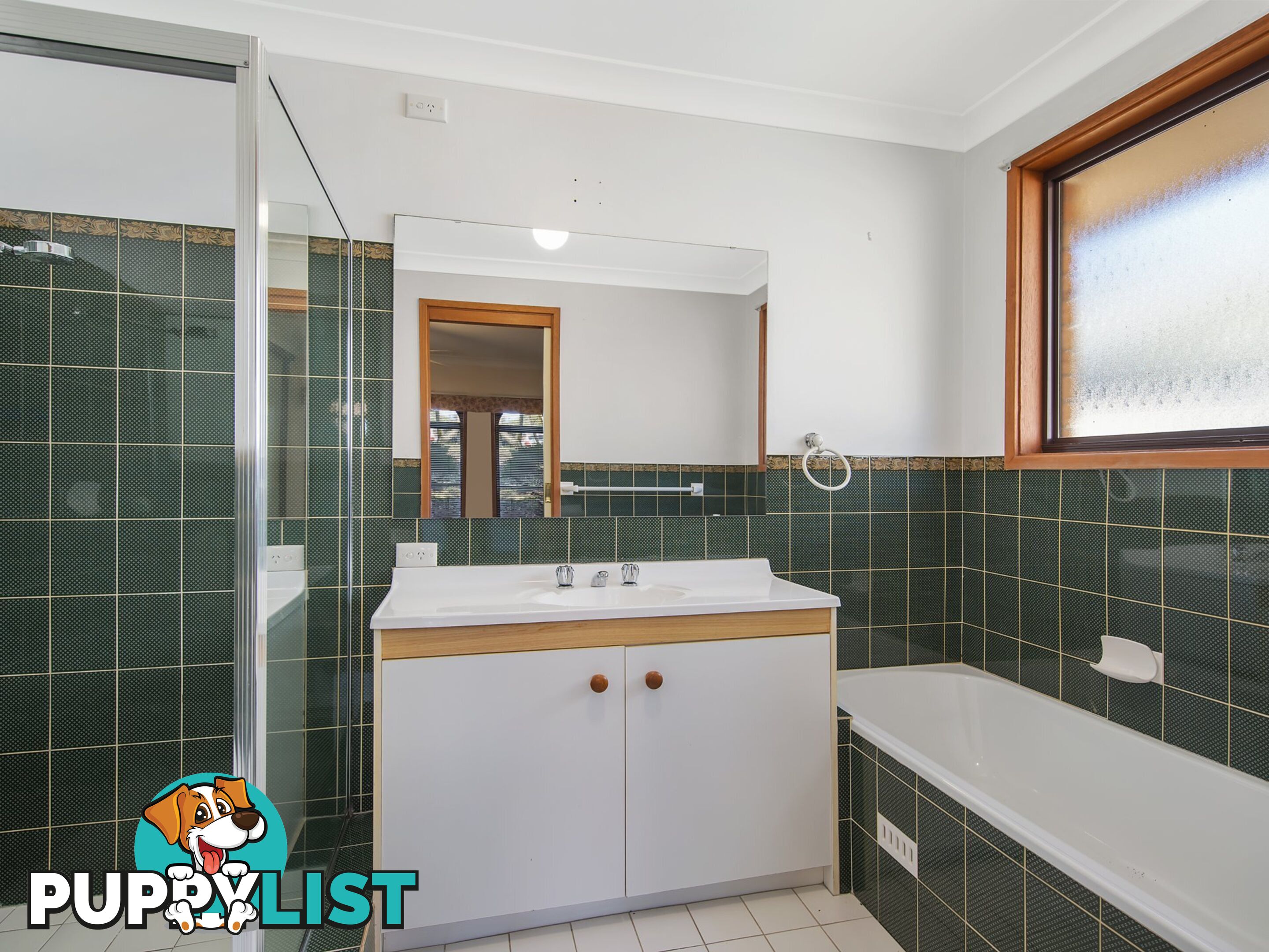 34 Lloyd Avenue CHAIN VALLEY BAY NSW 2259