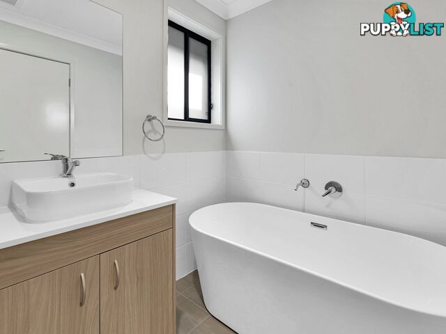 32 Caspian Circuit WOONGARRAH NSW 2259