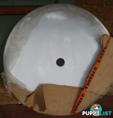 New Fiberglass circular shower base (1100m diameter)