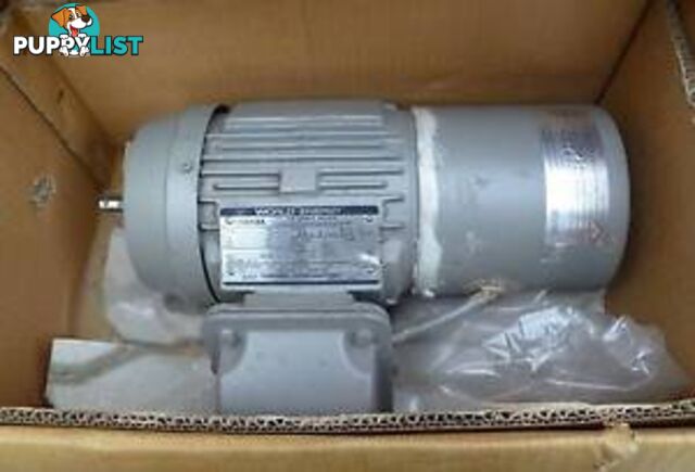 NEW TOSHIBA 3 PHASE INDUCTION MOTORS WITH AC BREAK, 4KW, 1420RPM