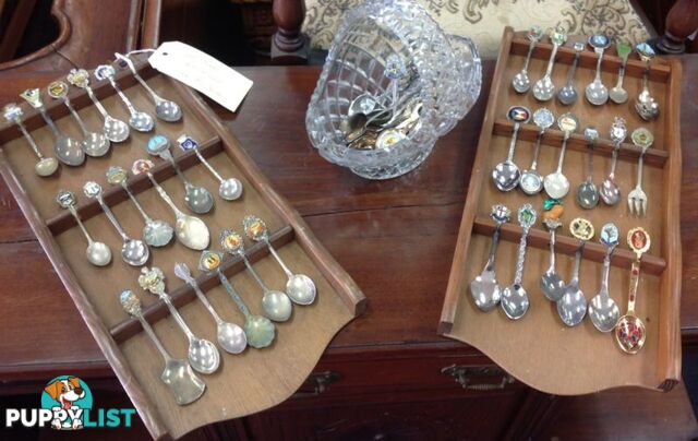 Tea spoon rack including your choice of teaspoons from the bowl