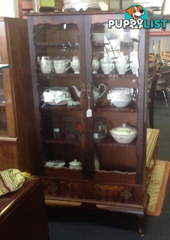 Rosewood and glass cabinet / china cabinet