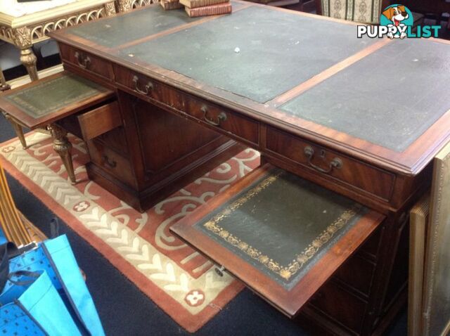 Nice old desk needs a refurb