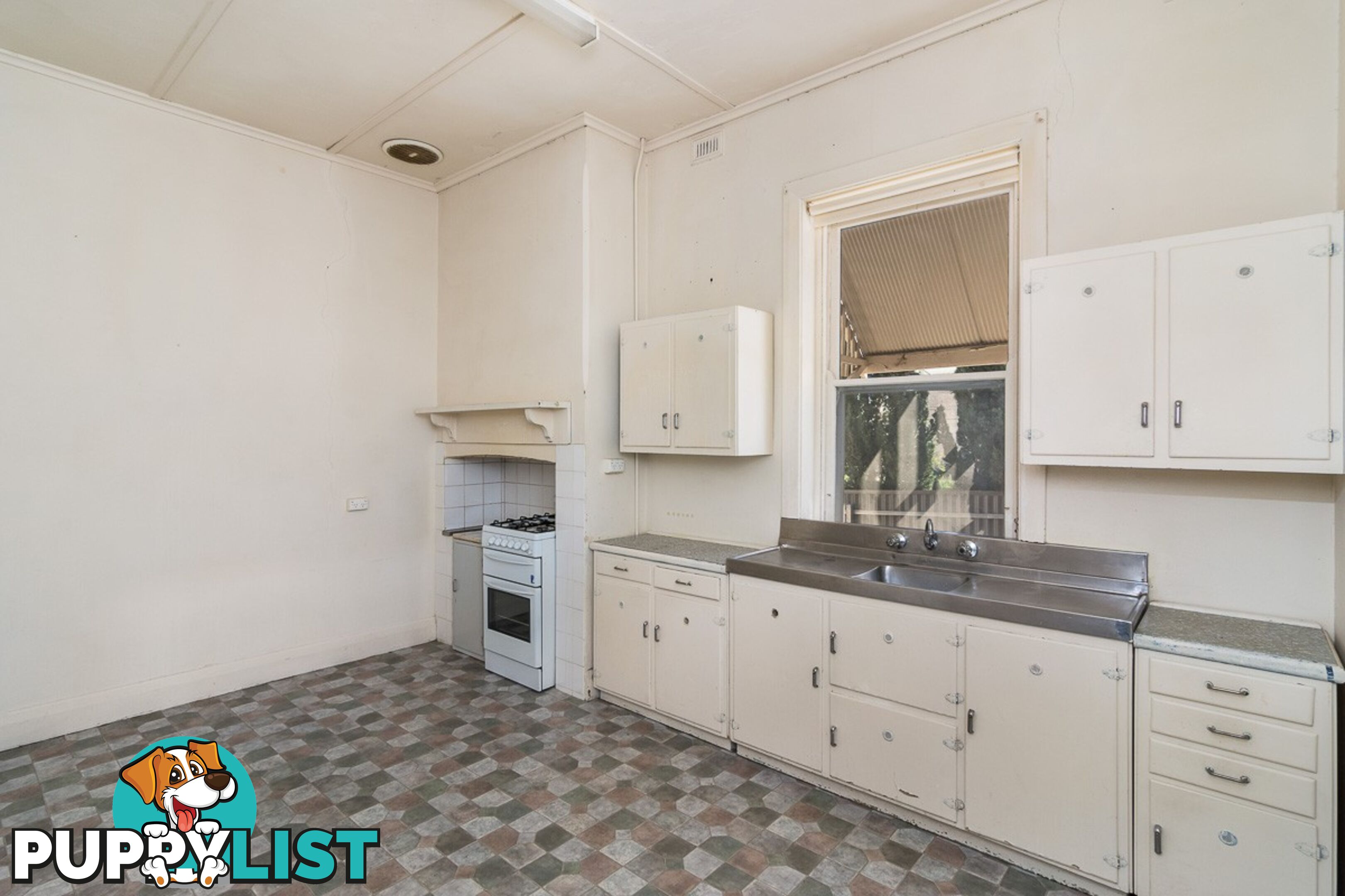 6 Alfred Place STRATHALBYN SA 5255