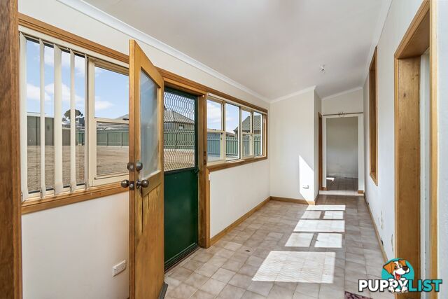 6 Alfred Place STRATHALBYN SA 5255