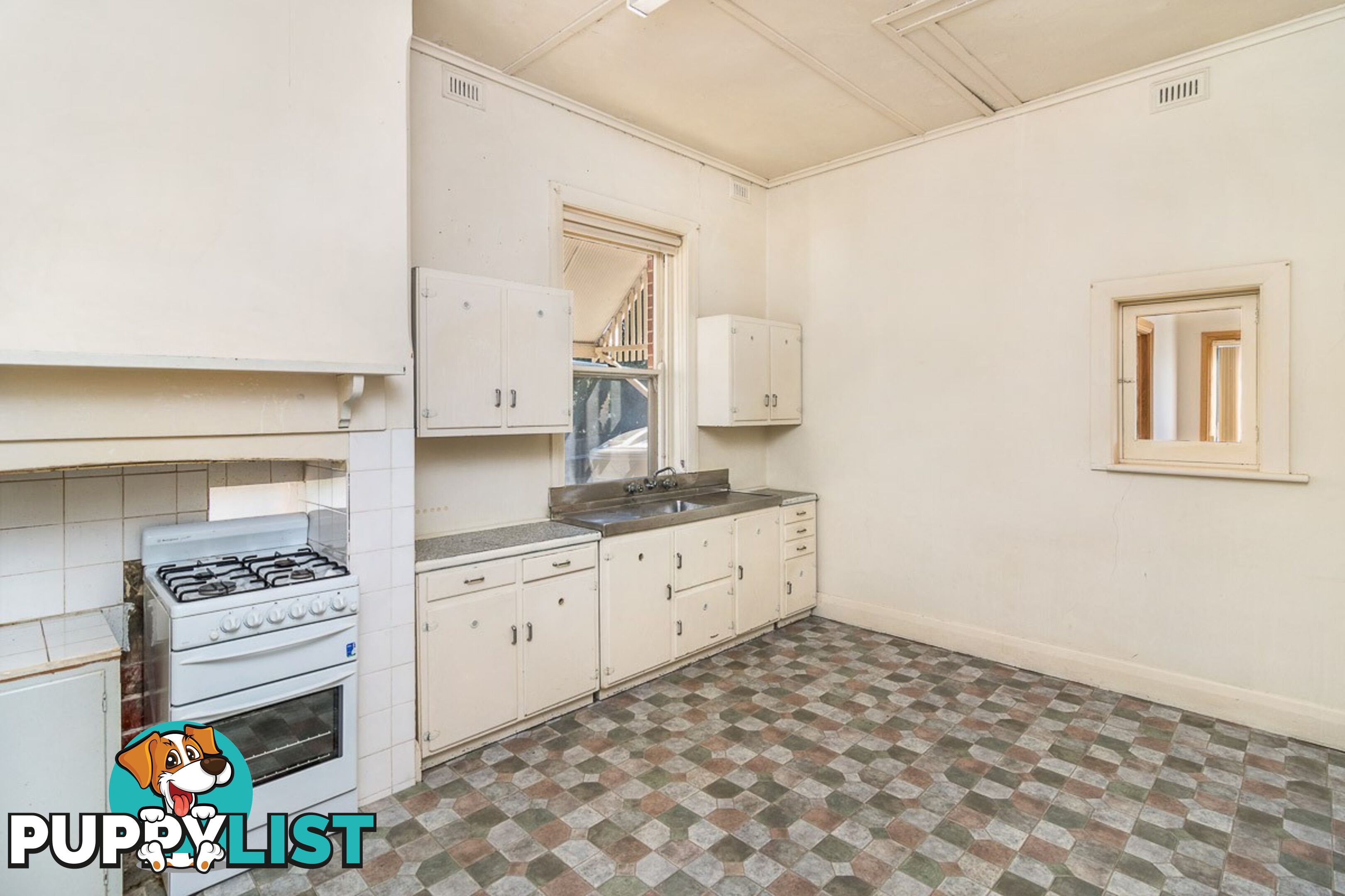 6 Alfred Place STRATHALBYN SA 5255