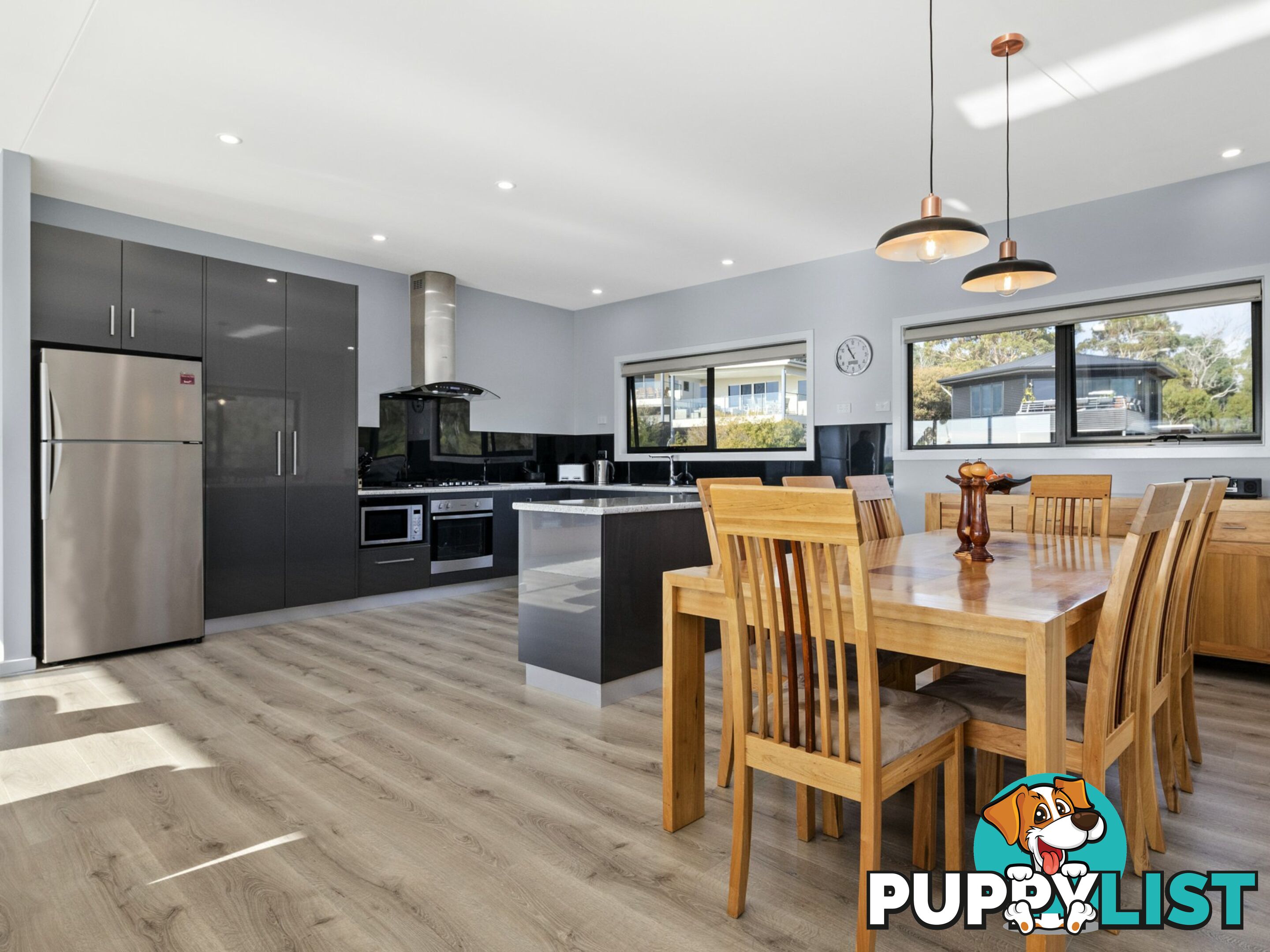 52 Gordon St BICHENO TAS 7215