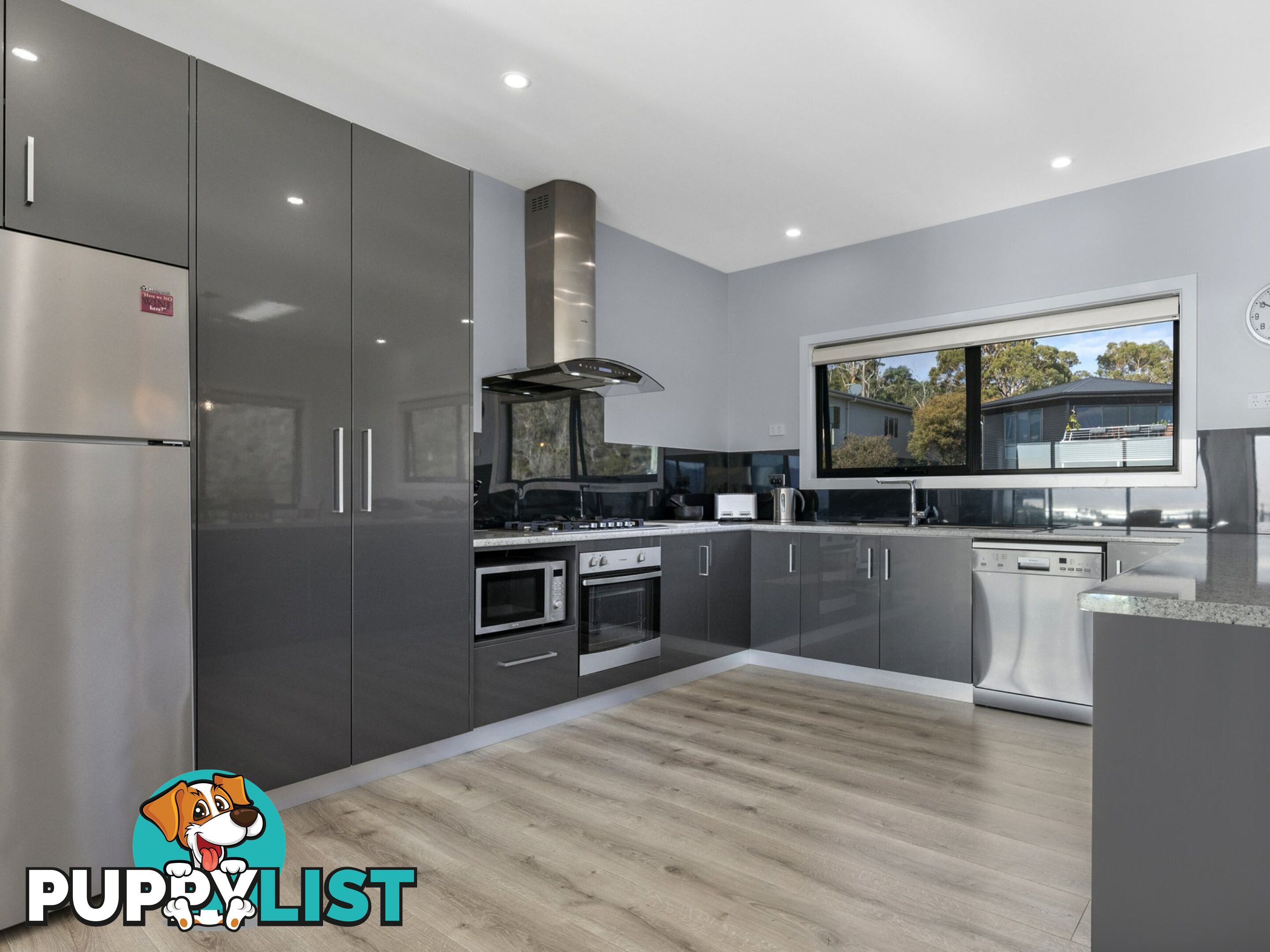 52 Gordon St BICHENO TAS 7215