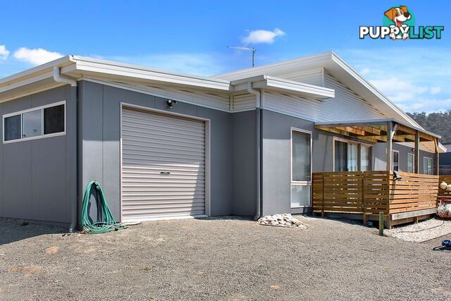 8 Rose Street BICHENO TAS 7215