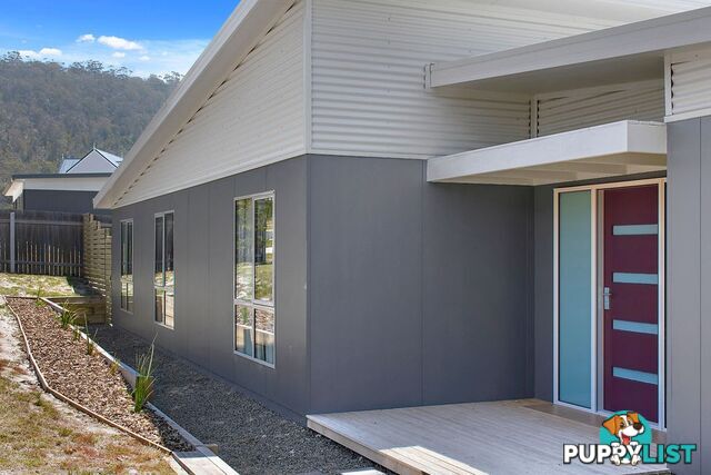8 Rose Street BICHENO TAS 7215