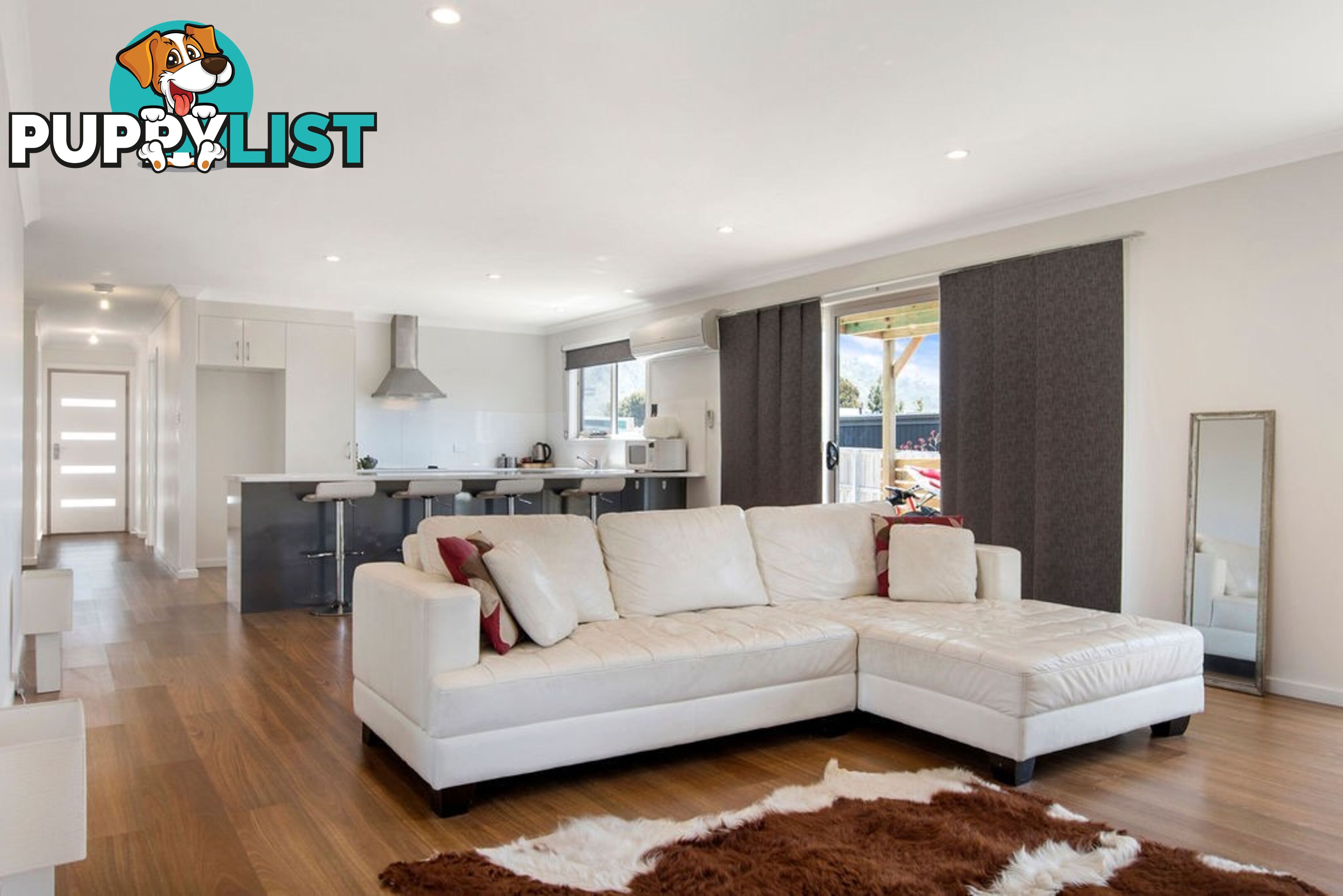 8 Rose Street BICHENO TAS 7215