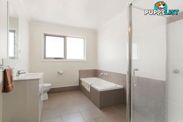 8 Rose Street BICHENO TAS 7215
