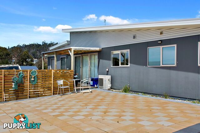 8 Rose Street BICHENO TAS 7215