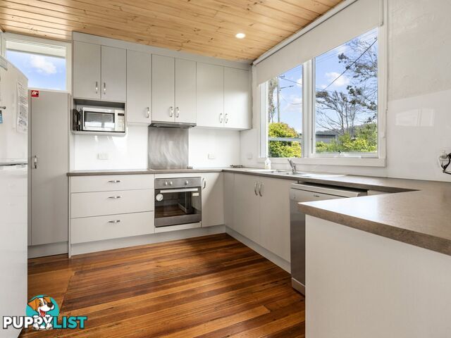 2 Gordon Street BICHENO TAS 7215