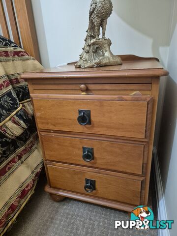 4 Piece Bedroom Furniture Suite with carved detail