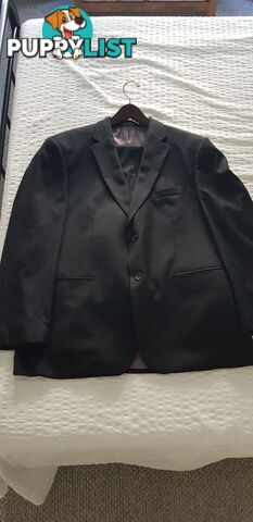 Mens 42 Regular + Black Alfred Sung Suit