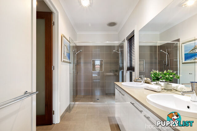 16 Bell Crescent POINT COOK VIC 3030