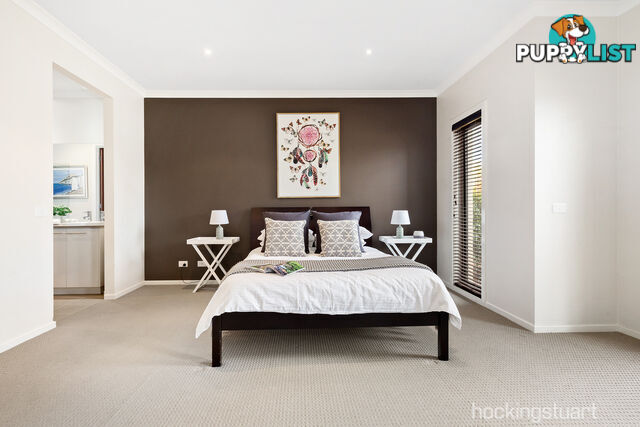 16 Bell Crescent POINT COOK VIC 3030
