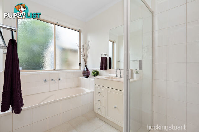4 Creswick Drive POINT COOK VIC 3030