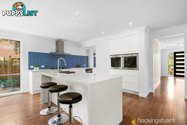 29 Sandy Point Road SANCTUARY LAKES VIC 3030
