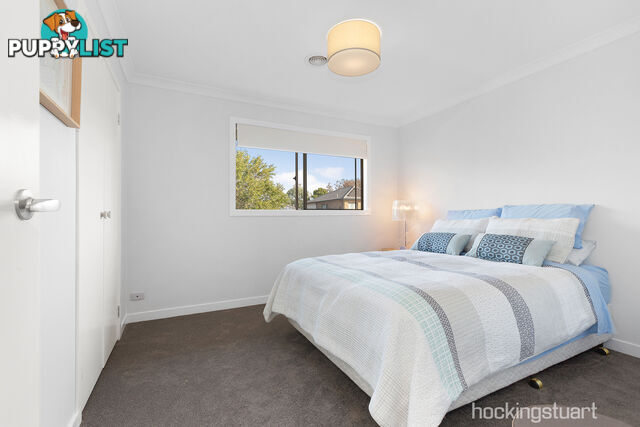 29 Sandy Point Road SANCTUARY LAKES VIC 3030