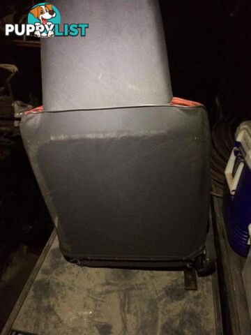 Mitsubishi canter nos drivers seat