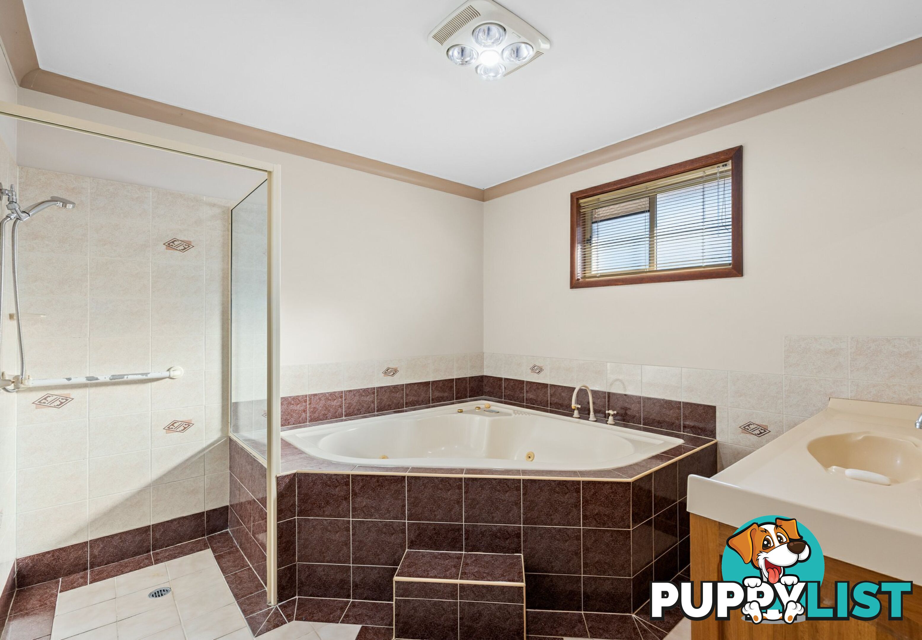 6 Finch Street WARWICK QLD 4370
