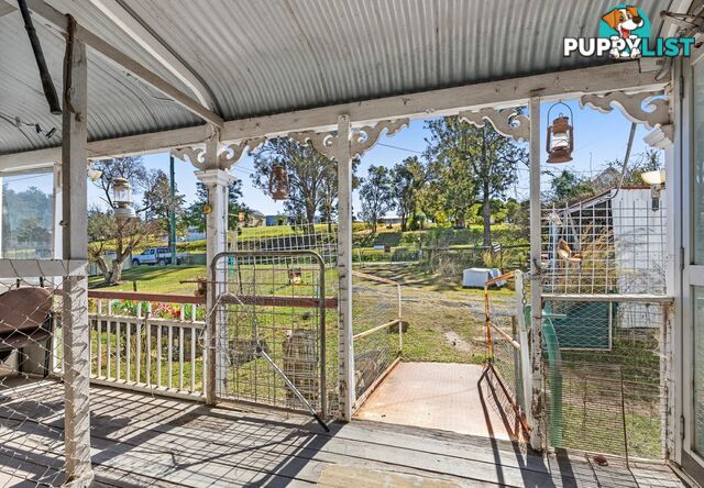 27 King Street YANGAN QLD 4371