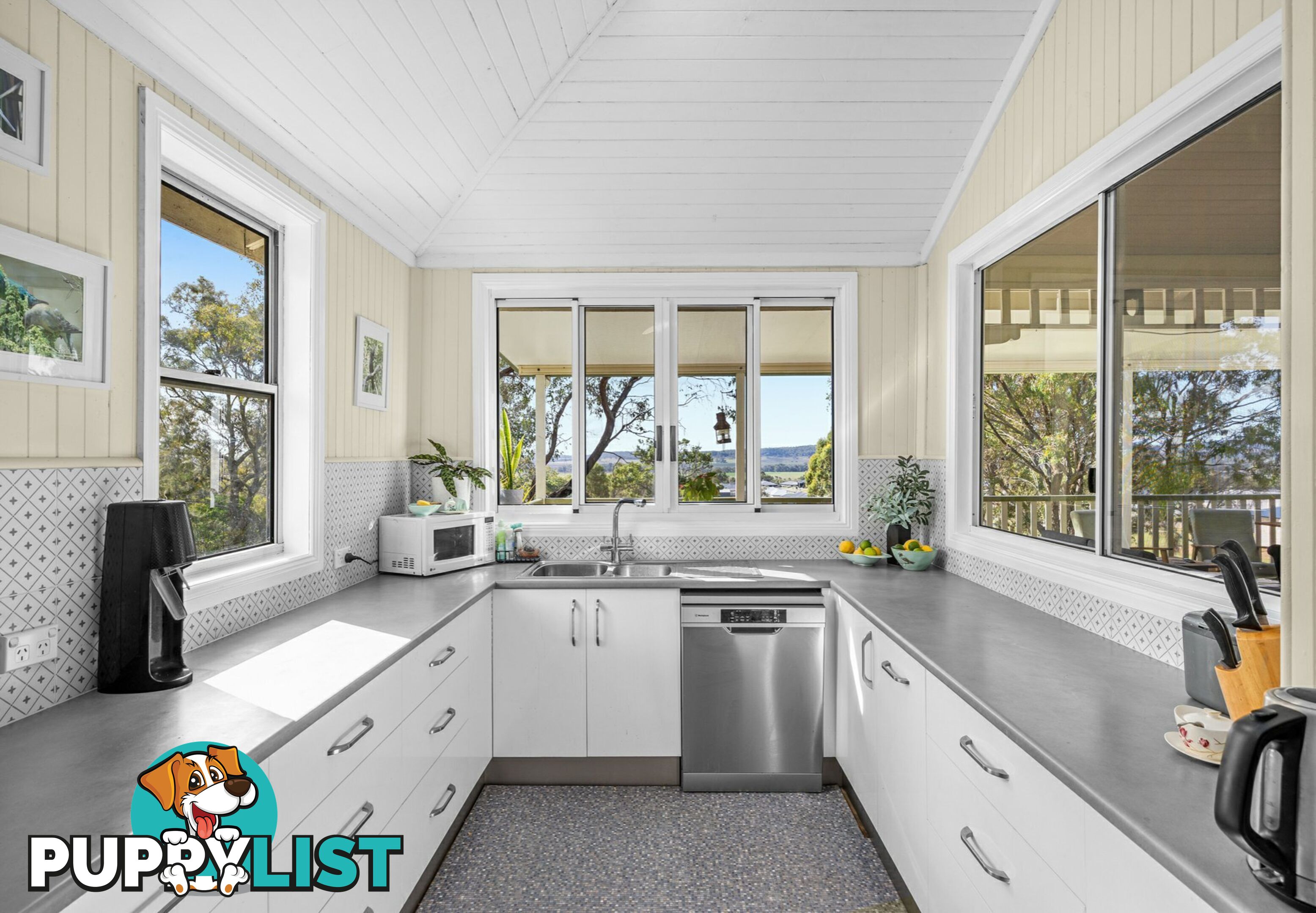 200 Warner Street ROSENTHAL HEIGHTS QLD 4370