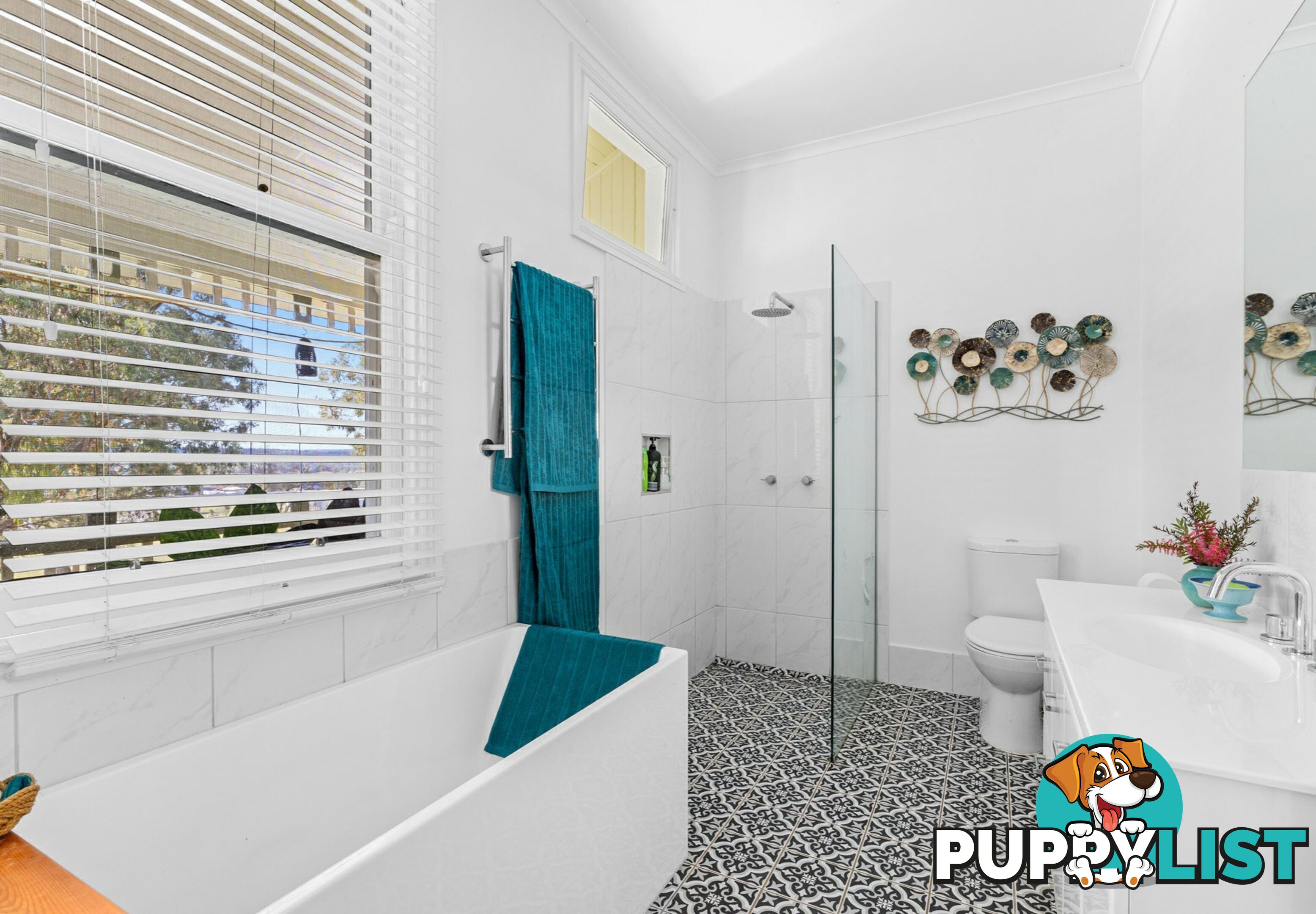 200 Warner Street ROSENTHAL HEIGHTS QLD 4370
