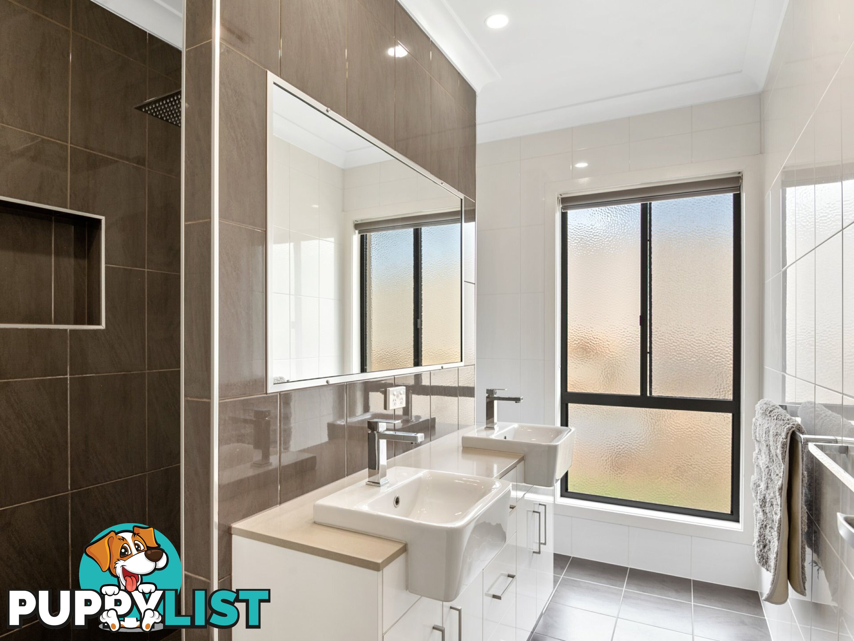 5 Lookout Place ROSENTHAL HEIGHTS QLD 4370