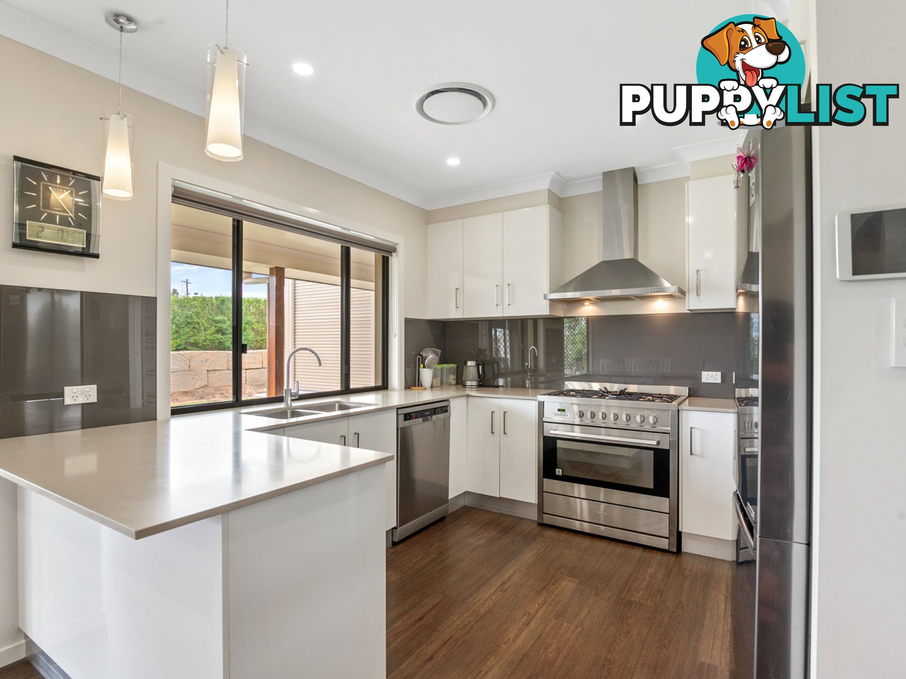 5 Lookout Place ROSENTHAL HEIGHTS QLD 4370